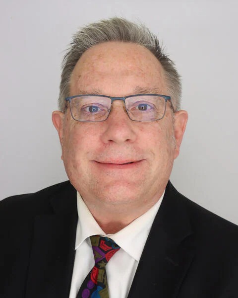 Timothy R. Aksamit MD